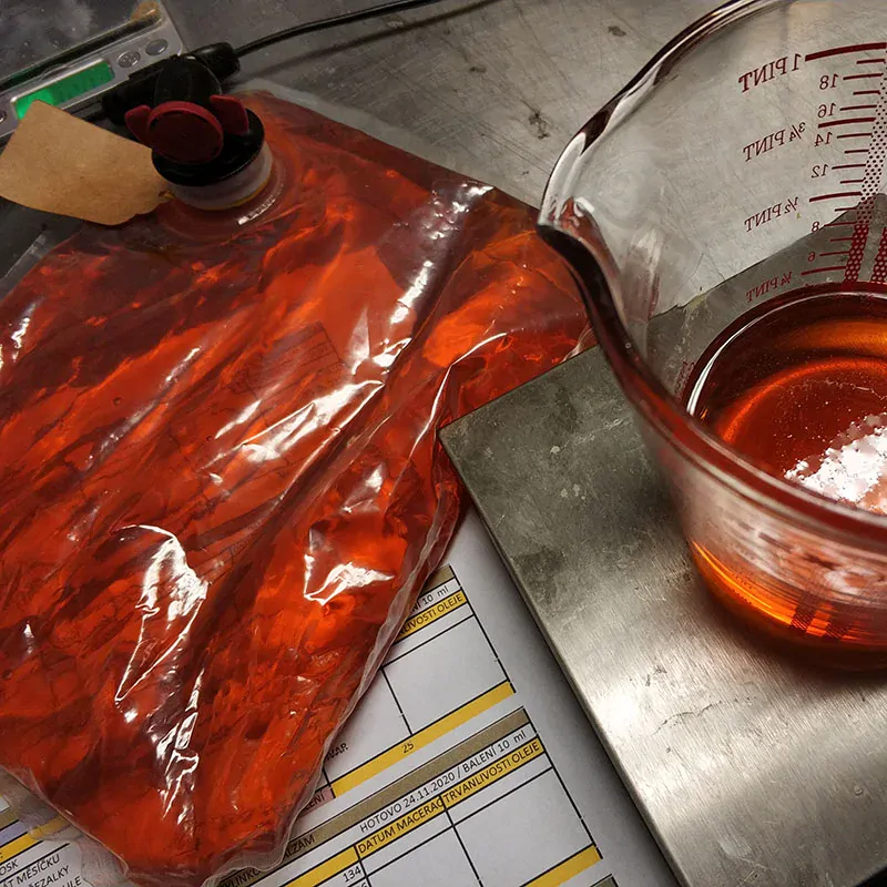 Třezalková mast z macerátu